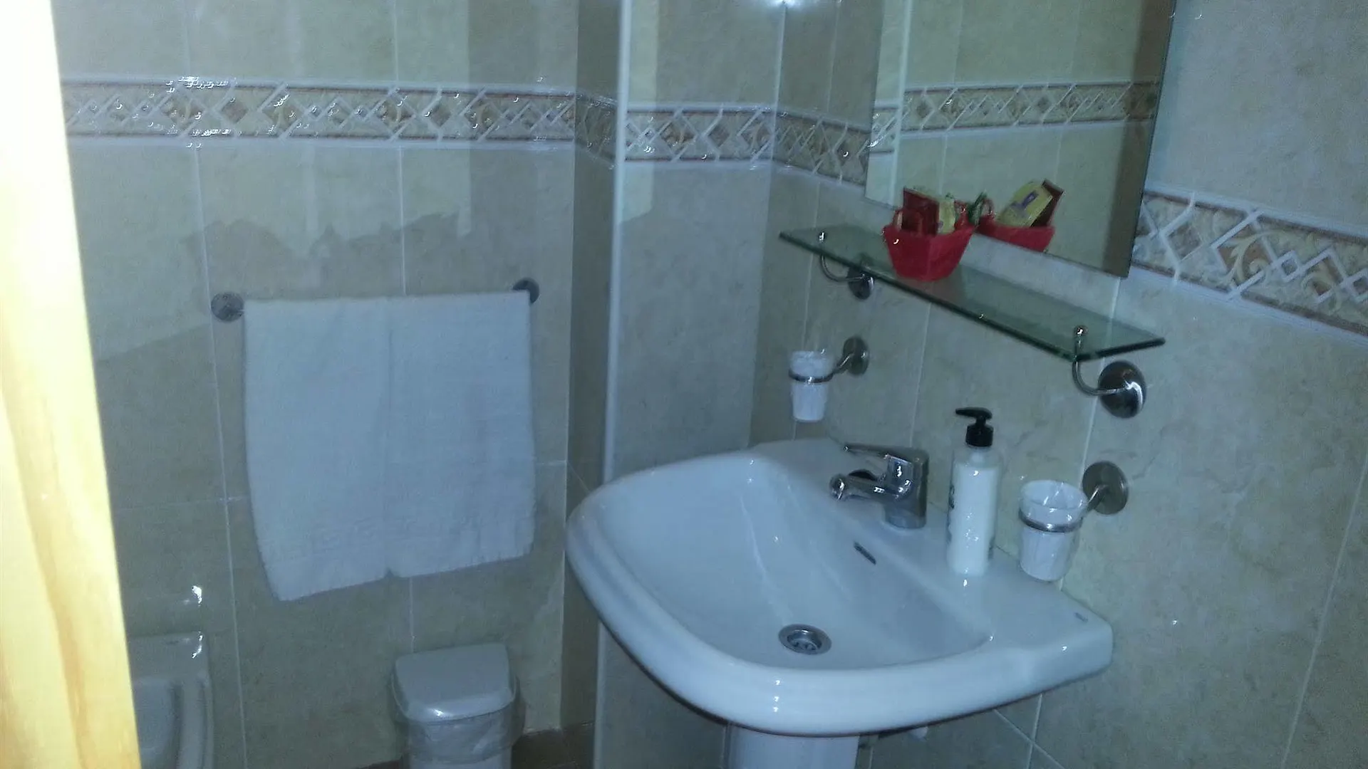 Hostal San Miguel Nerja Spagna